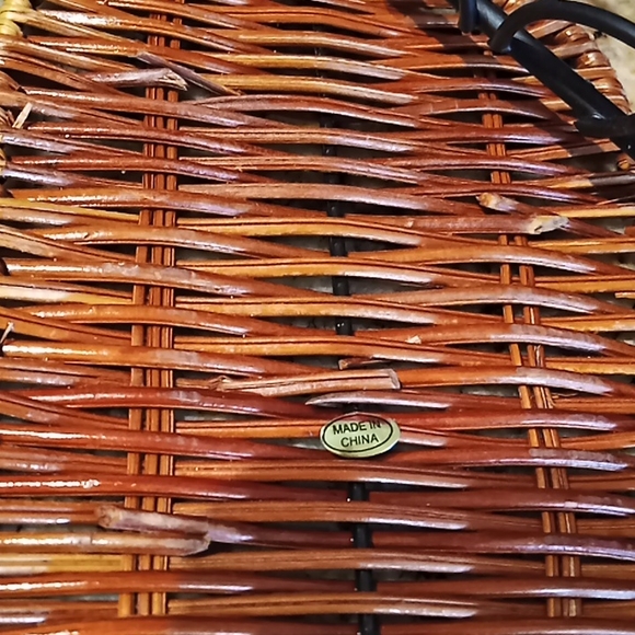 TEMP-TATIONS Presentable Ovenware Covered Green Casserole Dish. 4 Qt. by Tara. - Picture 11 of 16